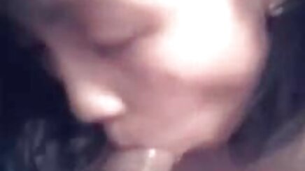 Şaşırtıcı bir şekilde, deri çizmelerden hoşlanan gizli kamera sex video insanlar
